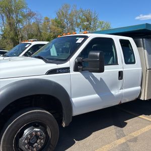 FORD F-550 CHASSIS XL - 2