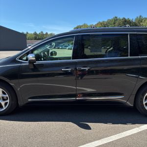 2020 Chrysler PACIFICA LIMITED 照片 4