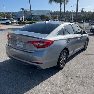 HYUNDAI SONATA - 8