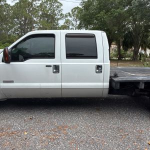 FORD F-350 SUPER DUTY LARIAT - 4