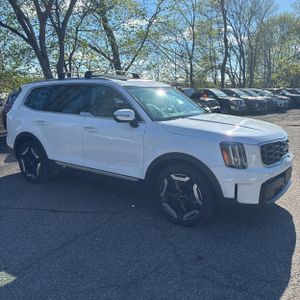 KIA TELLURIDE S - 10