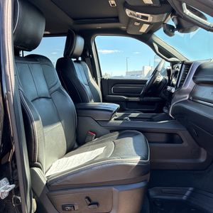 2020 RAM 2500 LIMITED 照片 37