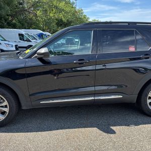 2023 FORD EXPLORER XLT — фото 4