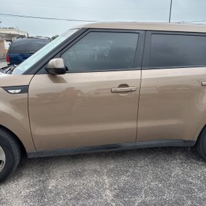 KIA SOUL - 4