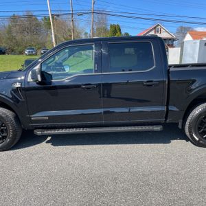 FORD F-150 XLT - 4