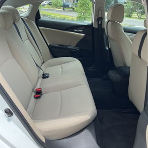 2018 Honda CIVIC LX — миниатюра 34