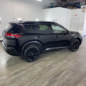 NISSAN ROGUE SV - 10