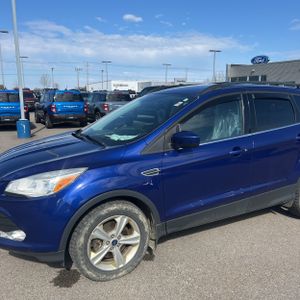 FORD ESCAPE SE - 2