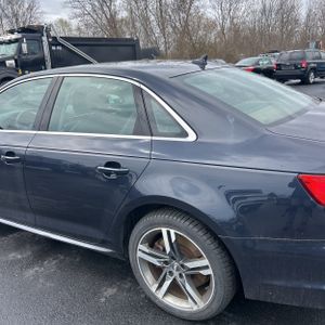 AUDI A4 2.0T PREMIUM - 6