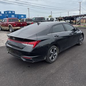 HYUNDAI ELANTRA LIMITED - 8