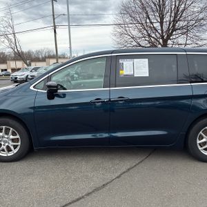 Chrysler Pacifica Touring L - 4