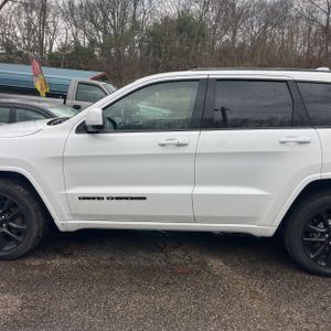 JEEP GRAND CHEROKEE ALTITUDE - 4