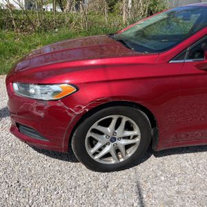 FORD FUSION SE - 2