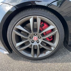 2016 Jaguar F-TYPE R — миниатюра 17