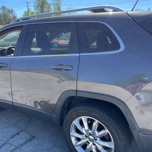 JEEP CHEROKEE LIMITED - 6