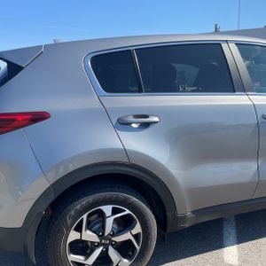 KIA SPORTAGE LX - 9