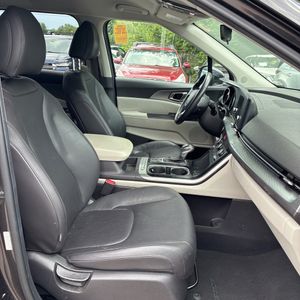 2024 KIA CARNIVAL LX — миниатюра 32