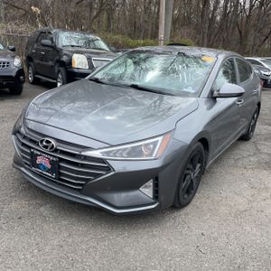 HYUNDAI ELANTRA SE - 1