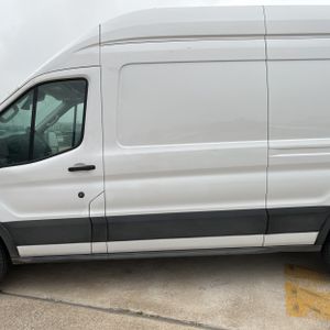 FORD TRANSIT 350 - 4