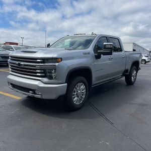 CHEVROLET SILVERADO - 1
