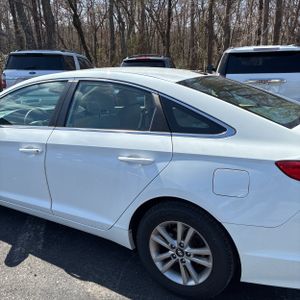 HYUNDAI SONATA SE - 6