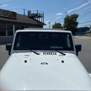 صورة مصغرة 15 لـ 2015 JEEP WRANGLER SAHARA