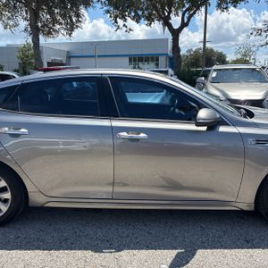 2017 KIA OPTIMA EX 照片 11