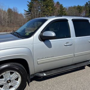 CHEVROLET AVALANCHE LT - 2
