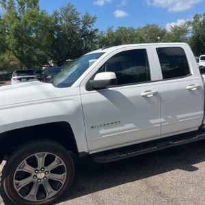 2017 Chevrolet SILVERADO 1500 LT — фото 2