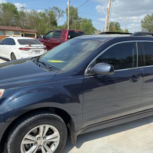 CHEVROLET EQUINOX LT - 2