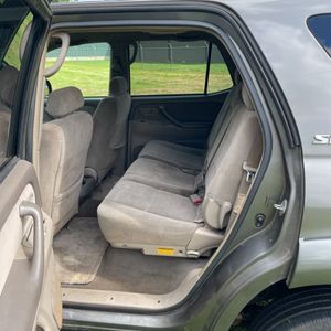 صورة مصغرة 34 لـ 2006 Toyota SEQUOIA SR5