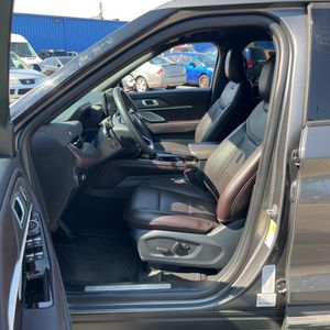 صورة مصغرة 32 لـ 2025 FORD EXPLORER PLATINUM