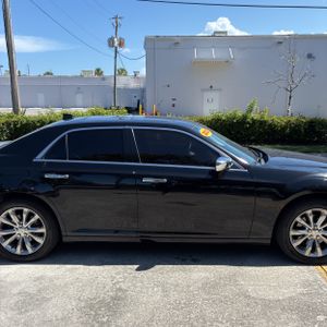 صورة مصغرة 11 لـ 2020 Chrysler 300 LIMITED
