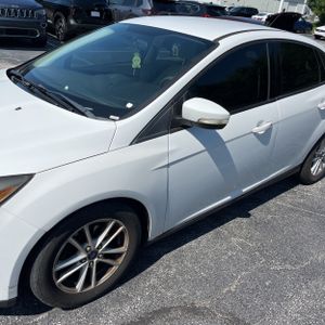 2016 FORD FOCUS SE 照片 2