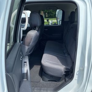 صورة مصغرة 34 لـ 2022 Nissan FRONTIER SV