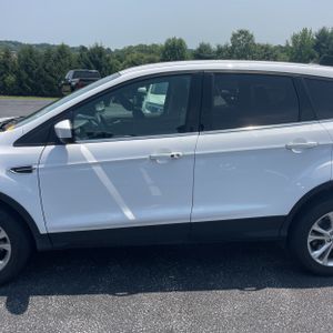 2019 FORD ESCAPE SE — фото 3