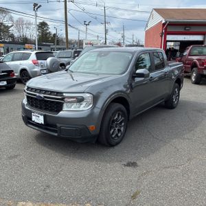 FORD MAVERICK XLT - 1