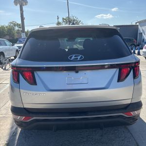 HYUNDAI TUCSON SEL - 7