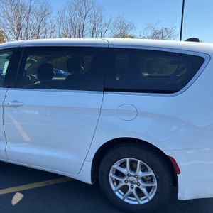 CHRYSLER VOYAGER LX - 6