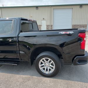 صورة 6 لـ 2020 Chevrolet SILVERADO 1500 RST