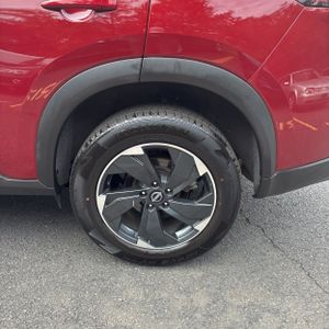 صورة مصغرة 18 لـ 2025 Nissan ROGUE SV