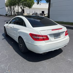 MERCEDES-BENZ E-CLASS - 5