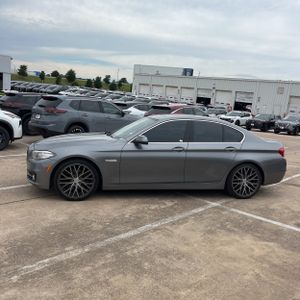 BMW 5 SERIES 528I - 3