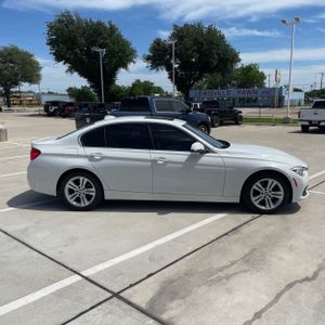 BMW 3 SERIES 330I - 9