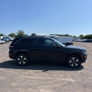 صورة 10 لـ 2024 JEEP GRAND CHEROKEE 4XE