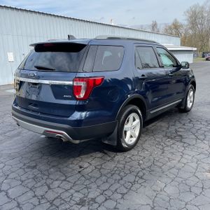 FORD EXPLORER XLT - 8