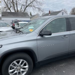 CHEVROLET TRAVERSE LS - 2