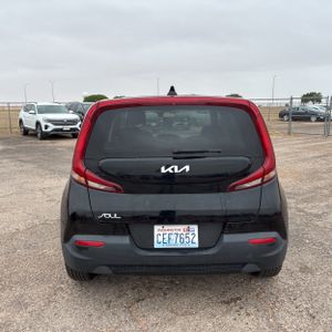 KIA SOUL LX - 7