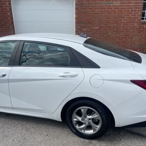 HYUNDAI ELANTRA SE - 6