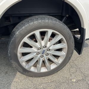 2019 FORD F-150 LIMITED — фото 18